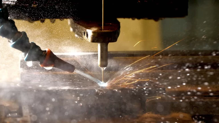 prebijalna erozija za izdelavo izvrtin